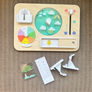 Lovevery Weather Board with Stand & Accessories - BRAND NEW!